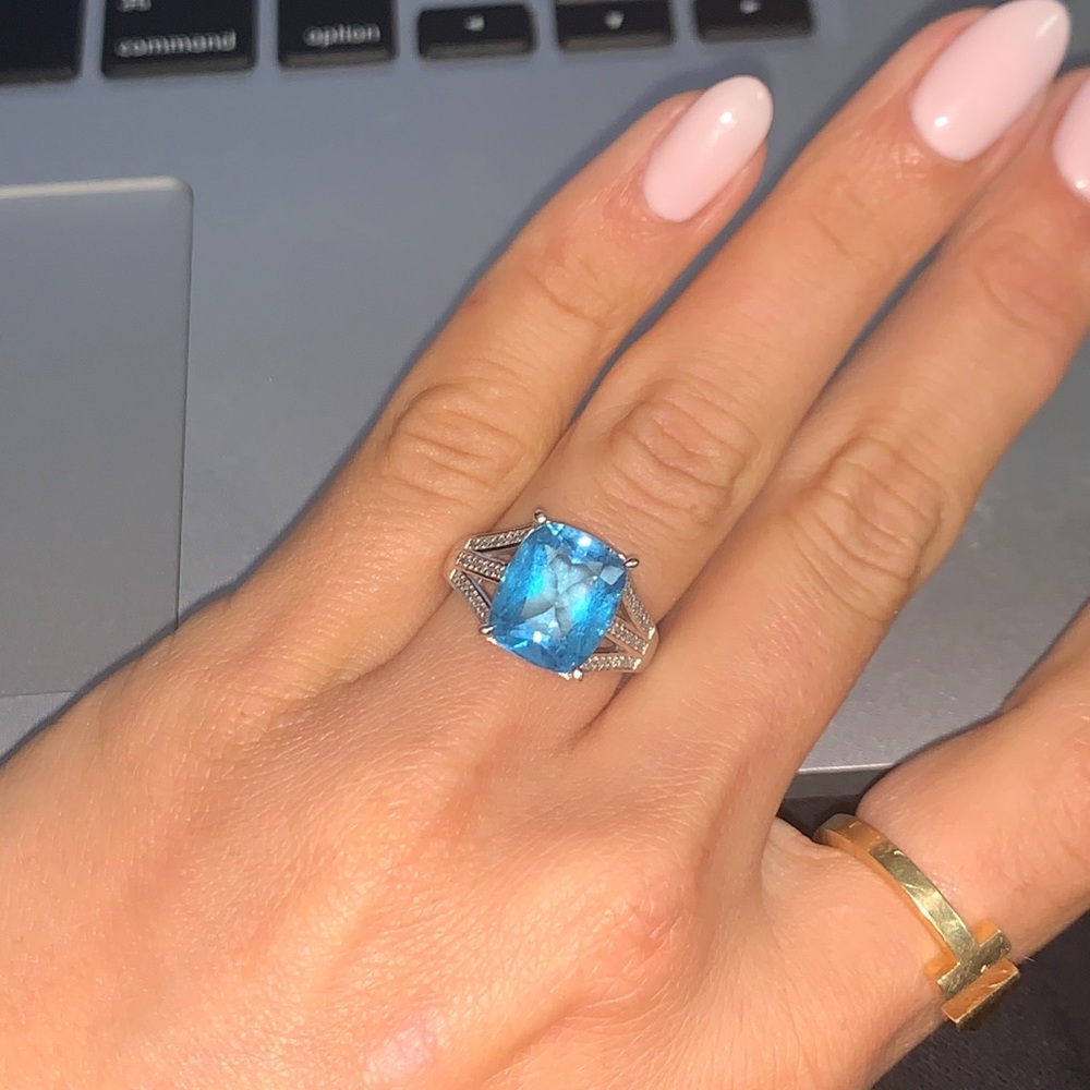 Blue topaz diamond ring